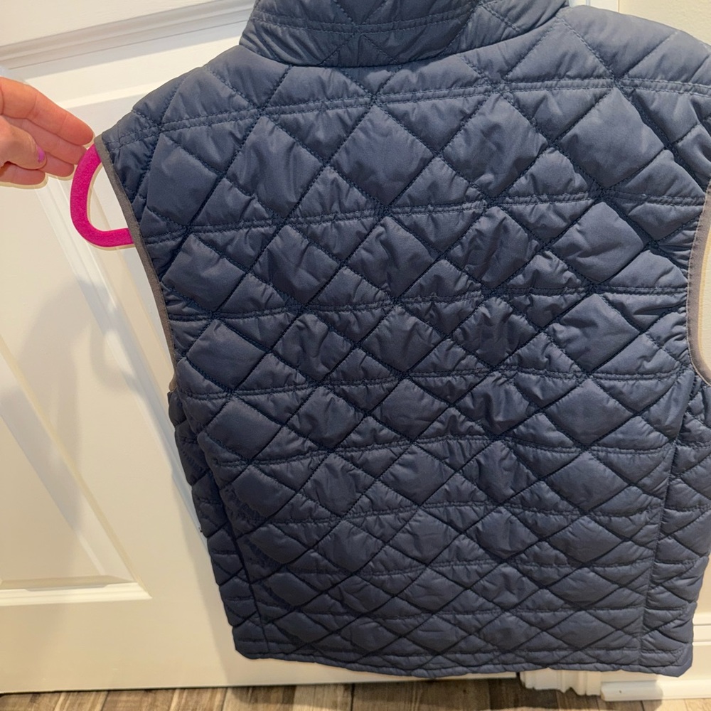Oxford Quilted Vest Small NWT - Picture 5 of 5